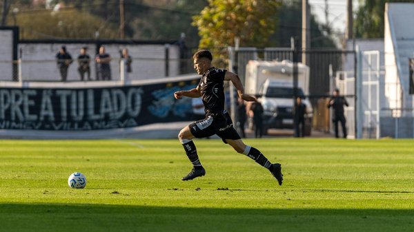 Wie beeinflussen saisonale Trends Frauenmode?